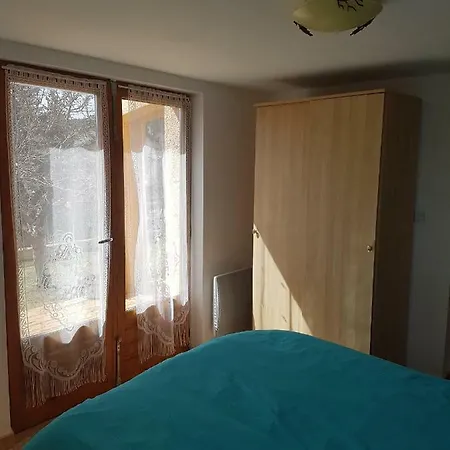 Au Bons Repos Estavar